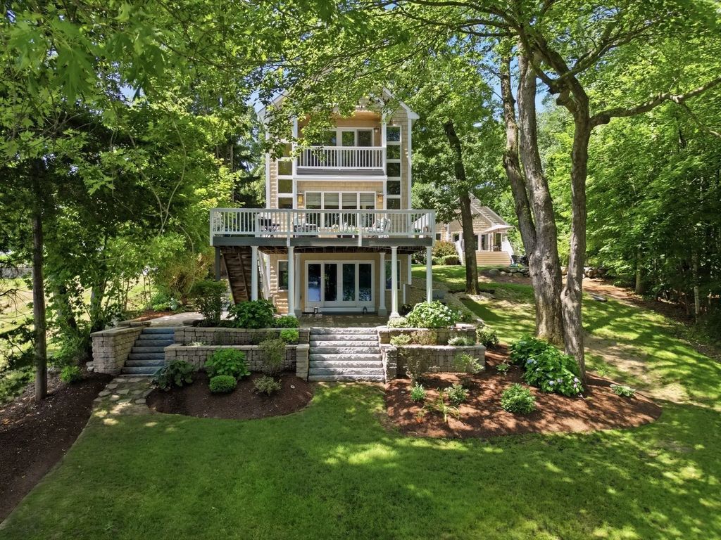 89 Dunstable, Westford