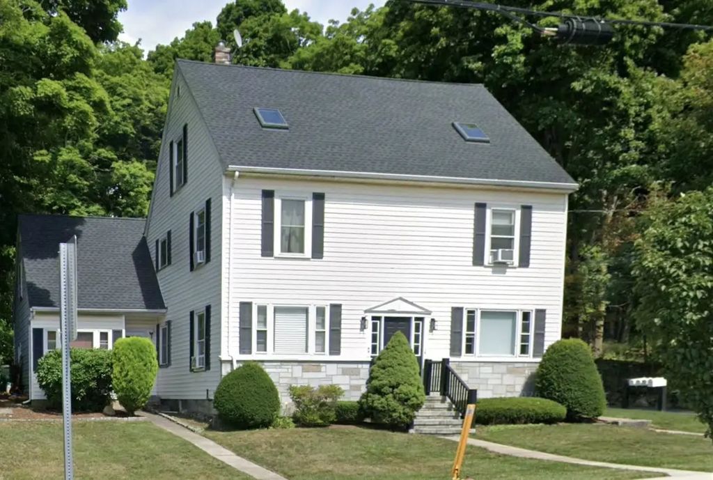 131 N Main St #5, Andover