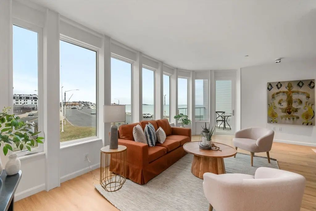 120 Nantasket #204, Hull