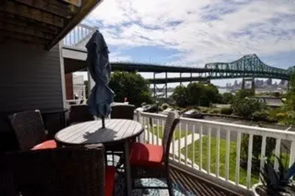 13 Boatswains Way #13, Chelsea