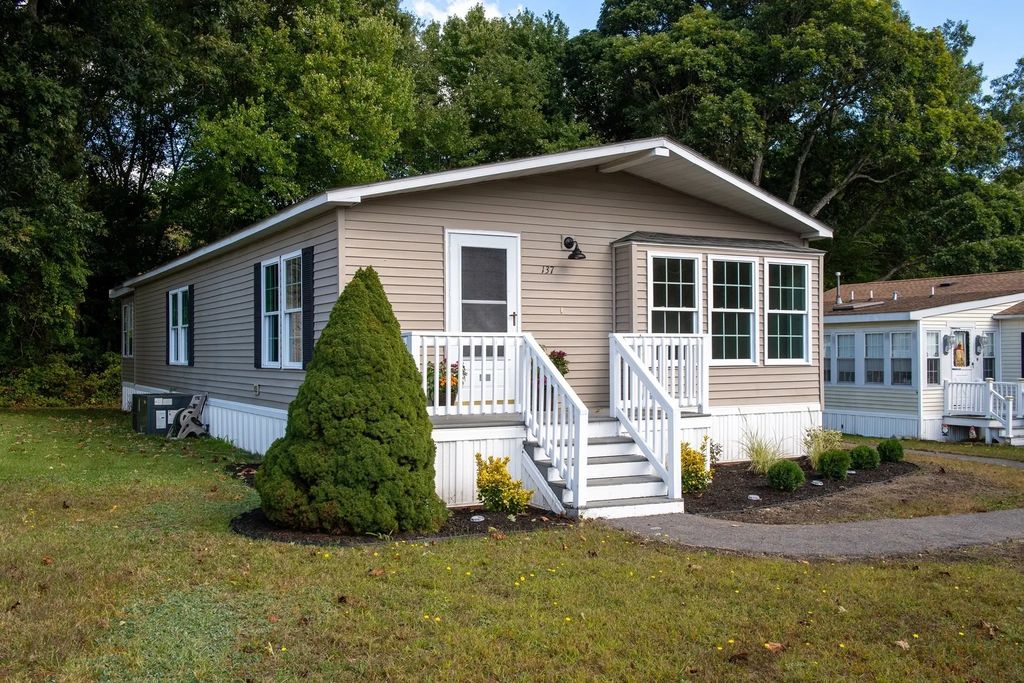50 Highland Street #137, Taunton