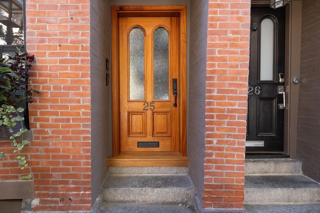 25 Lawrence St #1, Boston