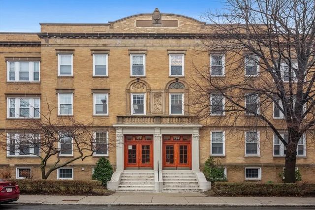 132 Sewall Ave #b, Brookline
