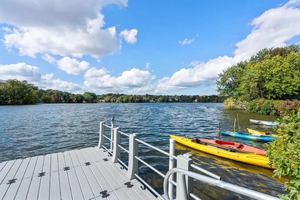 34 Hamilton Rd #404, Arlington