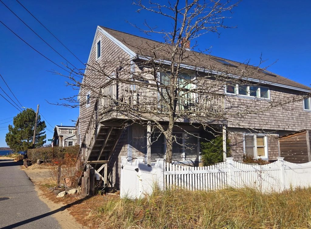 4 79th Street #winter, Newburyport