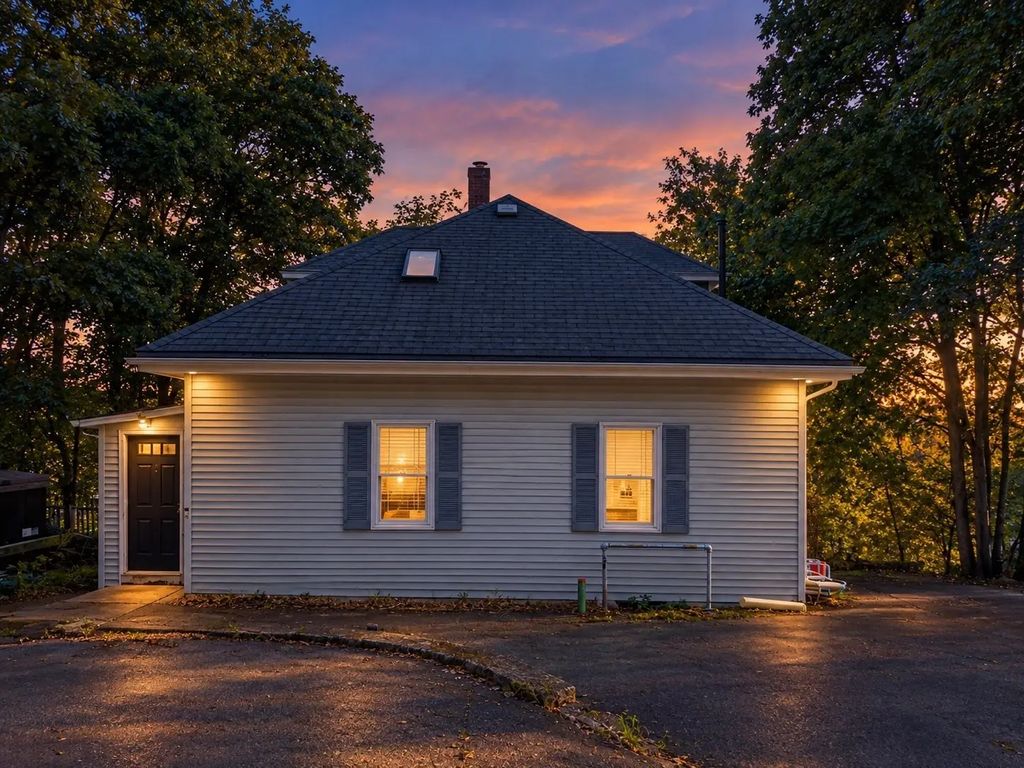 51 Bartholomew, Peabody
