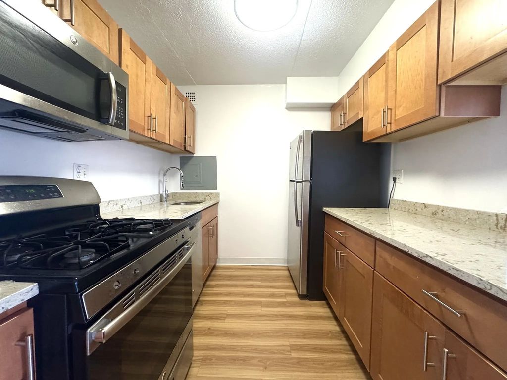 133 Park St #706, Brookline