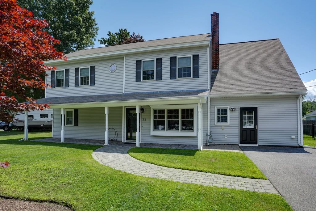 24 Reo Rd, Maynard