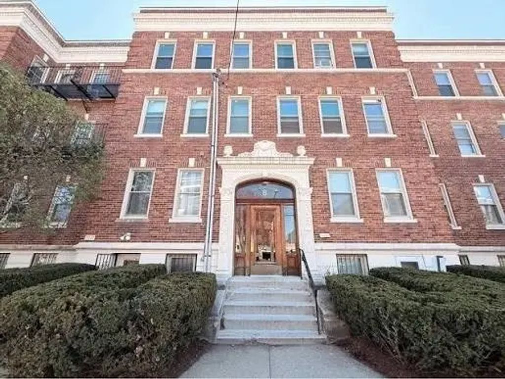 8 Ransom Rd #3, Boston
