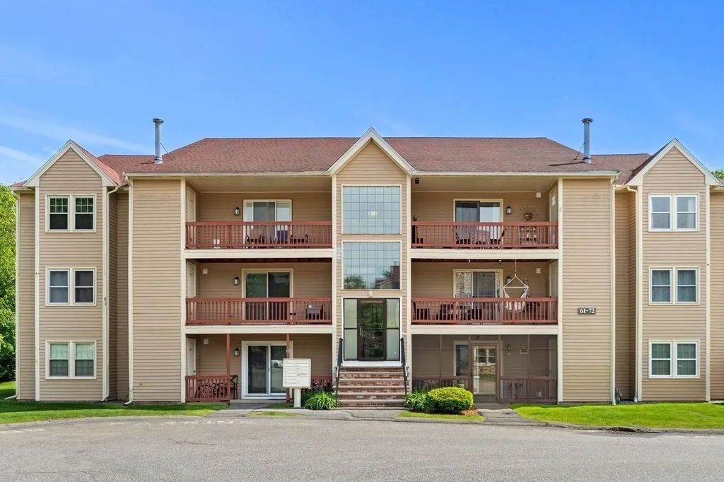 67 Randolph Dr #67, Tewksbury