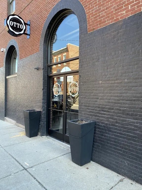 416 W. Broadway, Boston