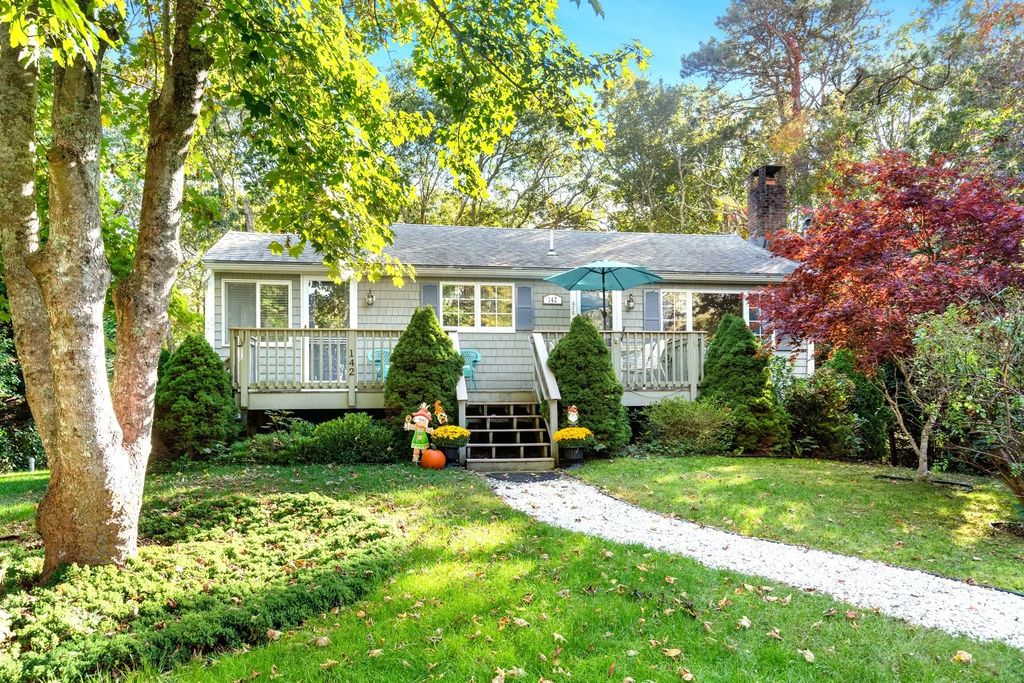 142 Winslow Gray, Yarmouth