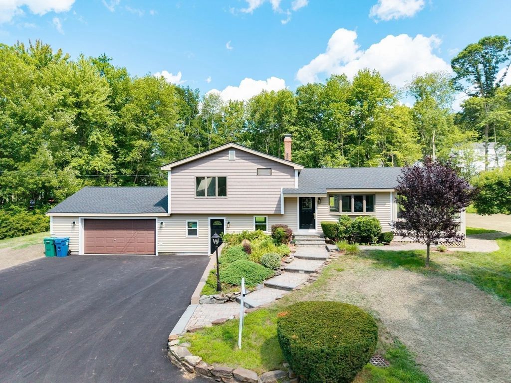 14 Clarence Street, Billerica