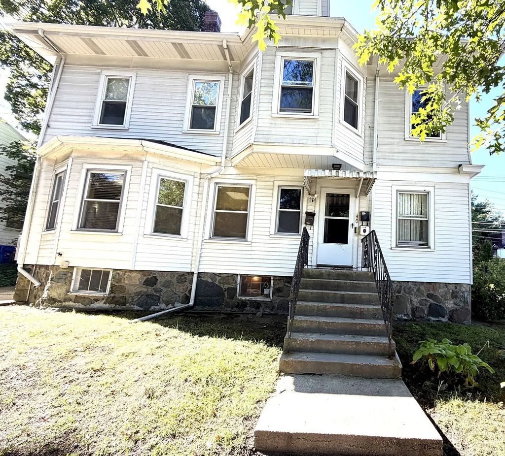 40 Paul Revere Rd #2, Arlington