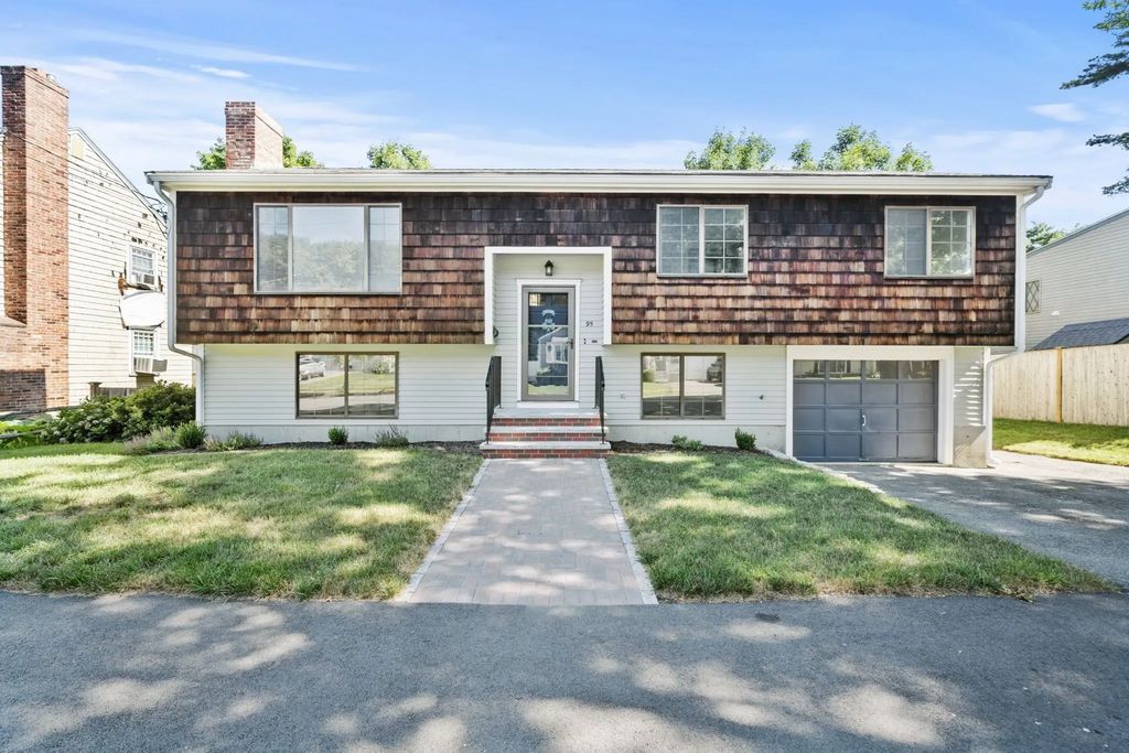 95 Standish Rd, Lynn