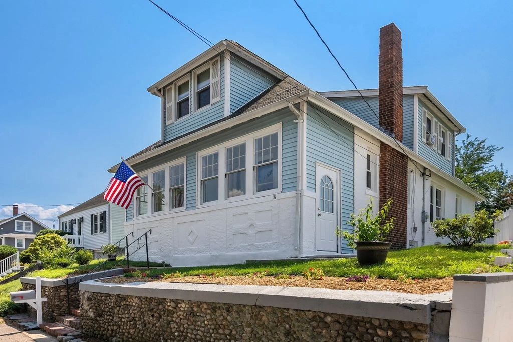 18 Kiely Rd, Dedham
