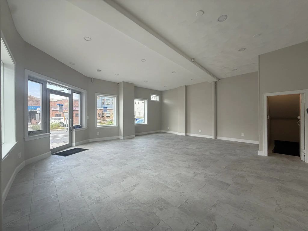 21 Ford St #1, Boston