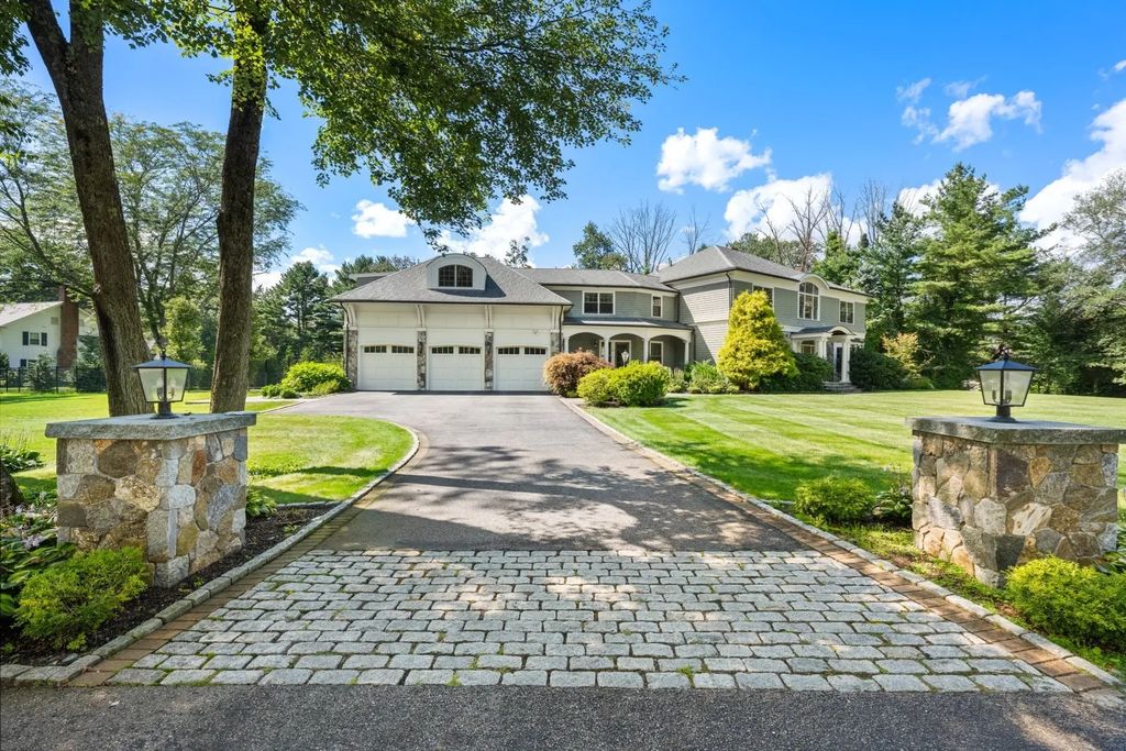21 Westerly, Weston
