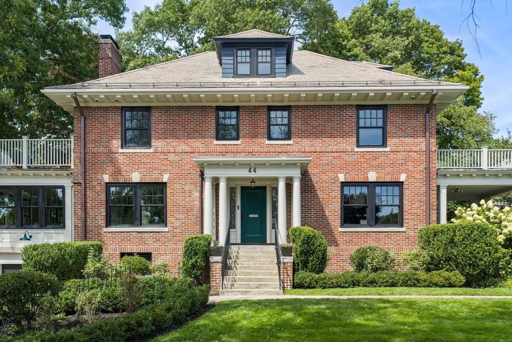 44 Adams Avenue, Watertown