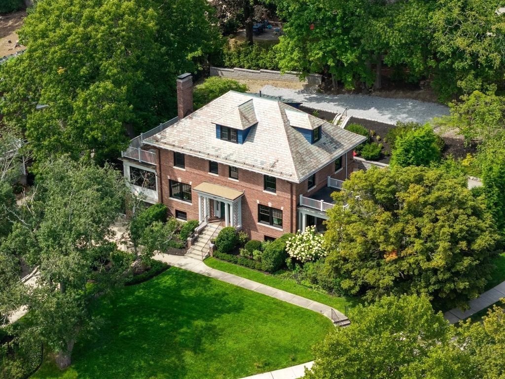 44 Adams Avenue, Watertown