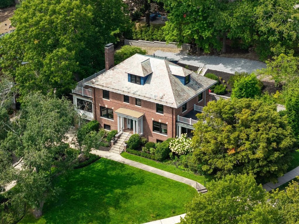 44 Adams Avenue, Watertown