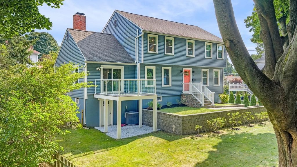 62 Marion Road Ext, Marblehead
