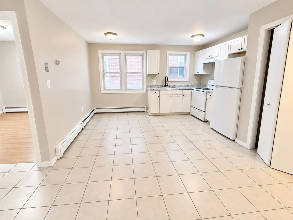 138 Franklin St #4, Lynn