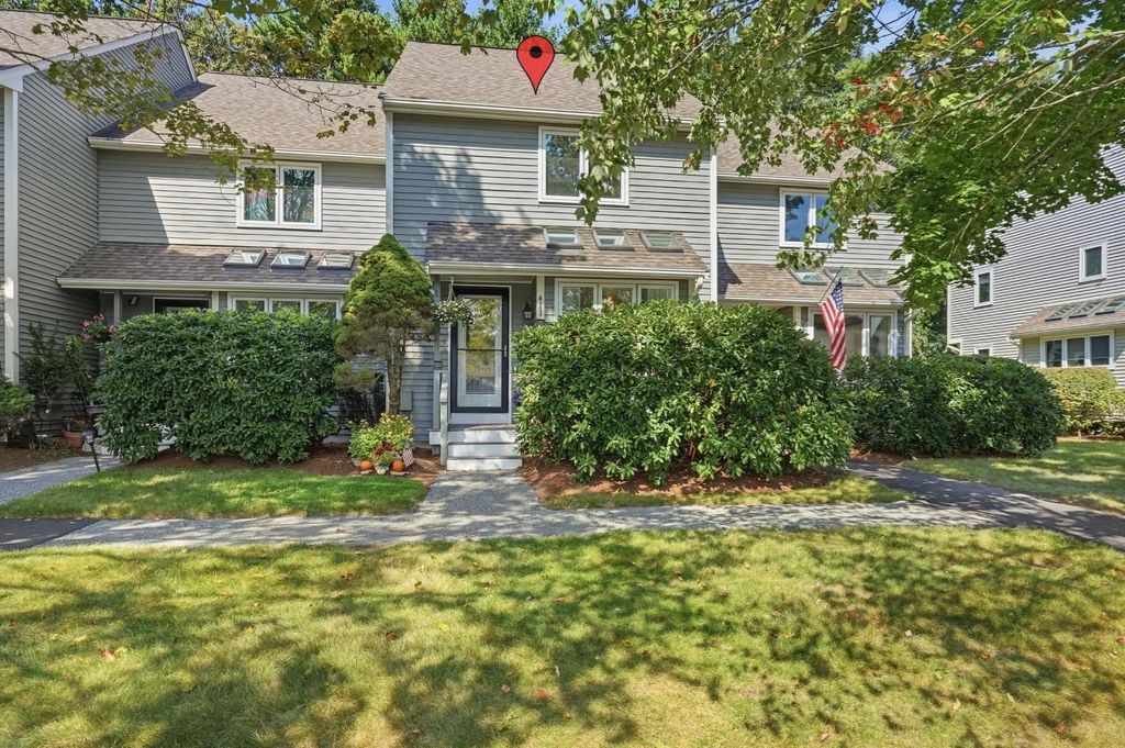 411 Maple Brook Rd #411, Bellingham