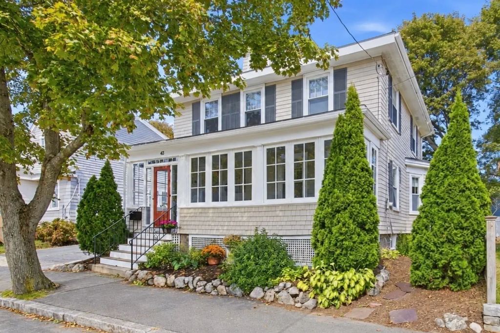 43 Ruby Avenue, Marblehead