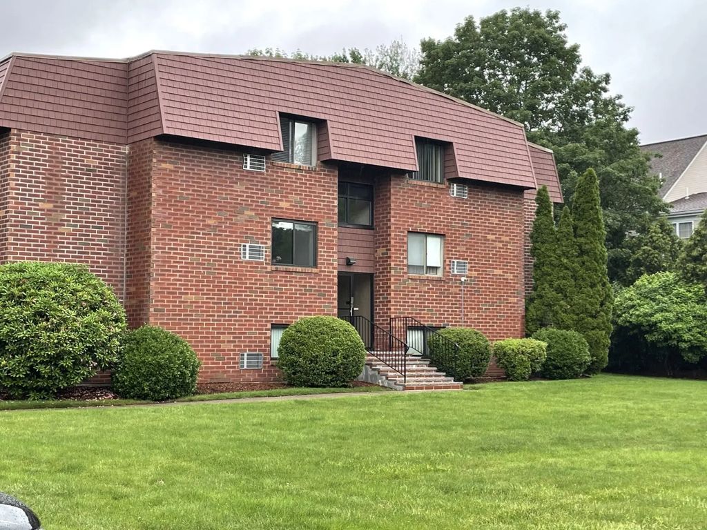 50 Cambridge Road #224, Woburn