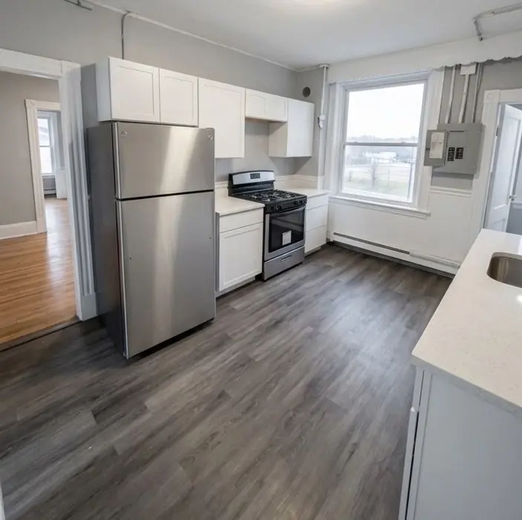 452 Hanover #201, Boston