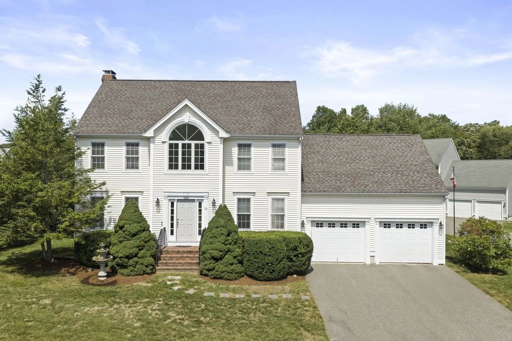 14 Orchard Ln, Abington