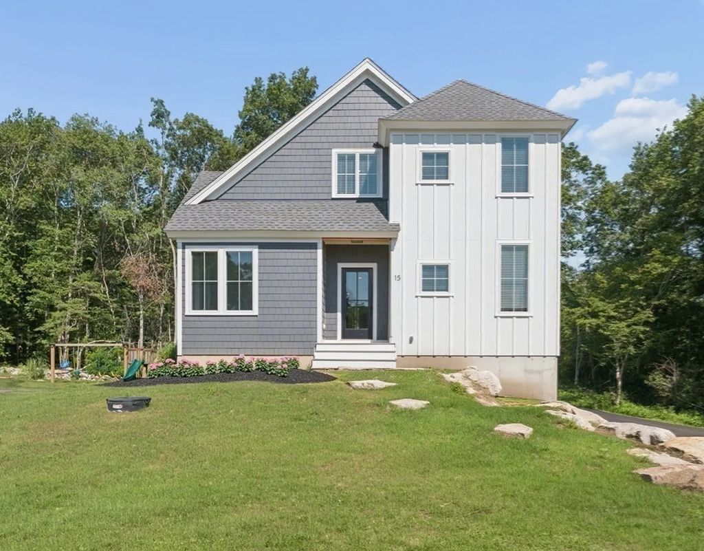 15 Bb Highland Avenue #winter, Mattapoisett