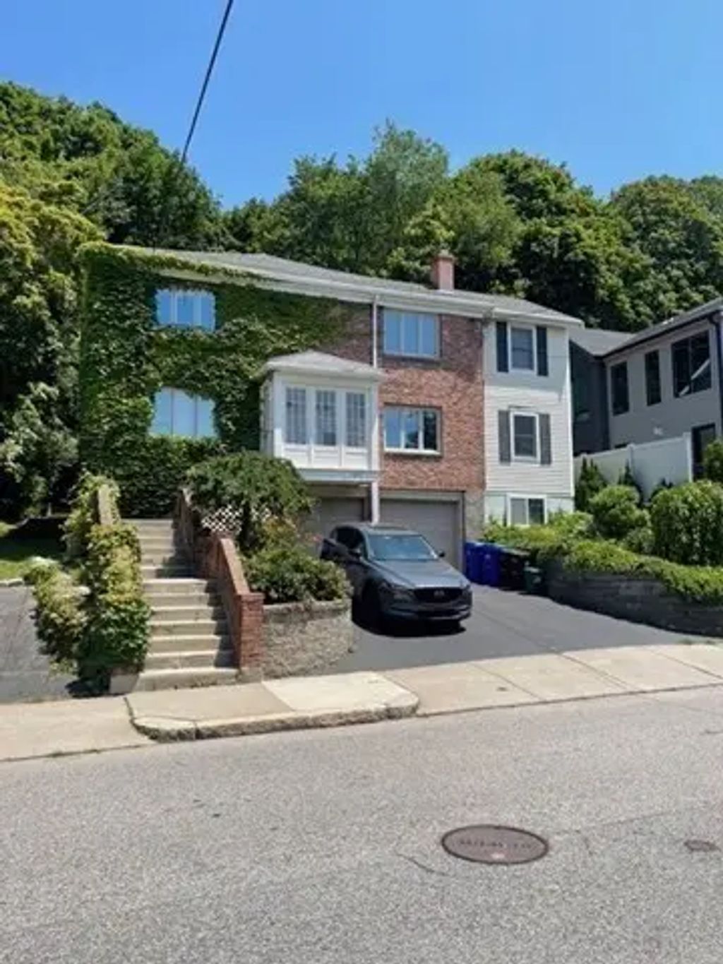 275 Tappan St #ii, Brookline