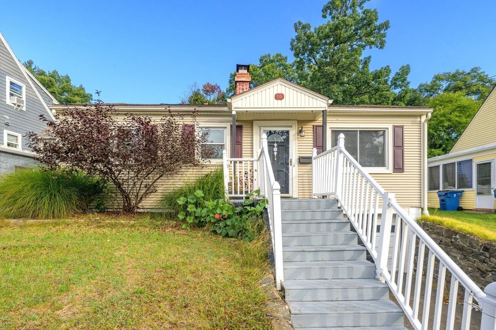 66 Hillside Ave, West Springfield