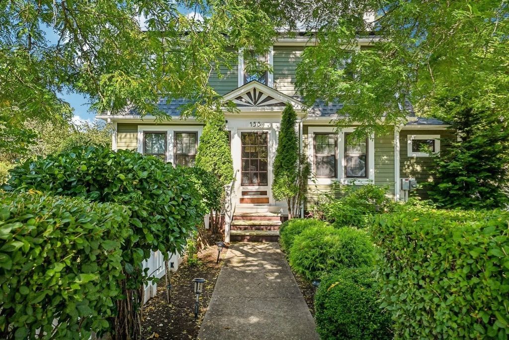 155 Auburndale Ave, Newton