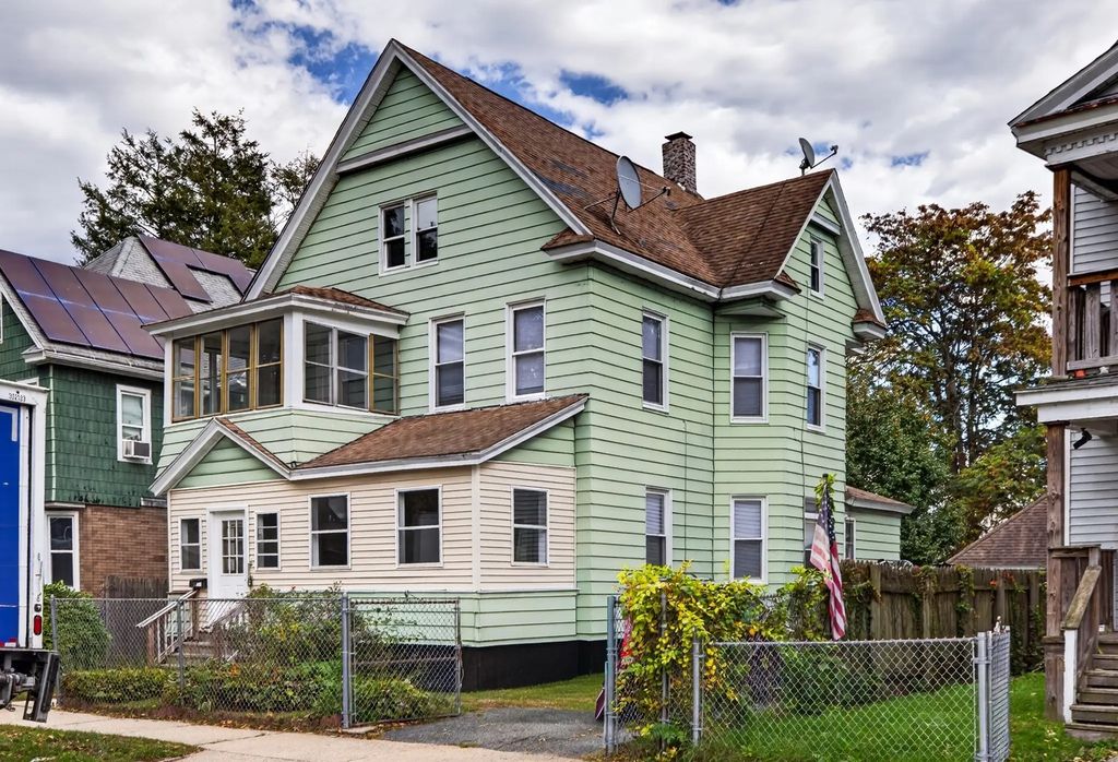 69 Crystal Ave, Springfield