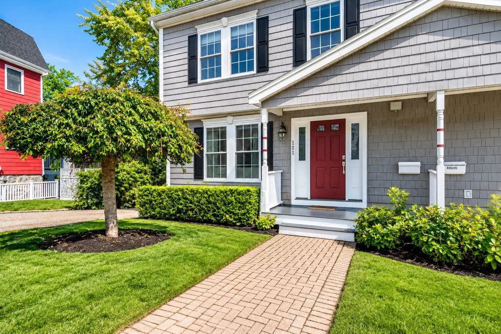 121 Nonantum St #a, Boston