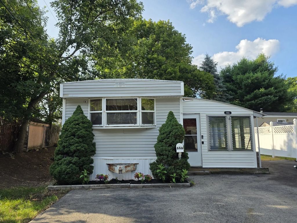 181 Boston Post Road East #66a, Marlborough