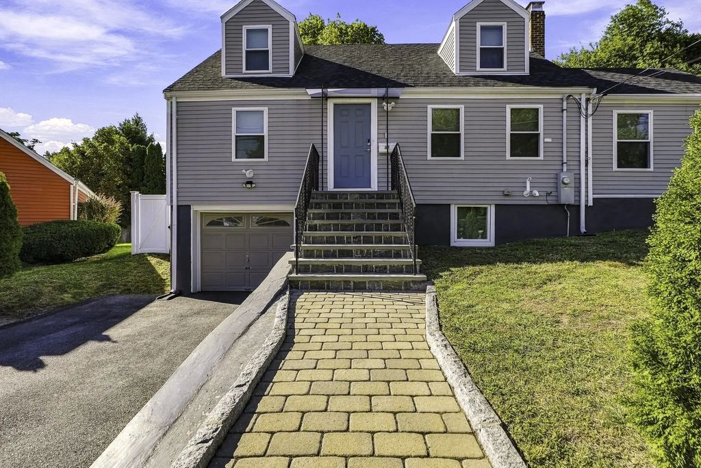 47 Rosedale Rd, Watertown