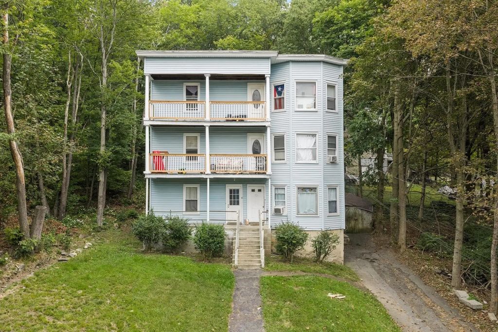 11 Nutting St, Fitchburg