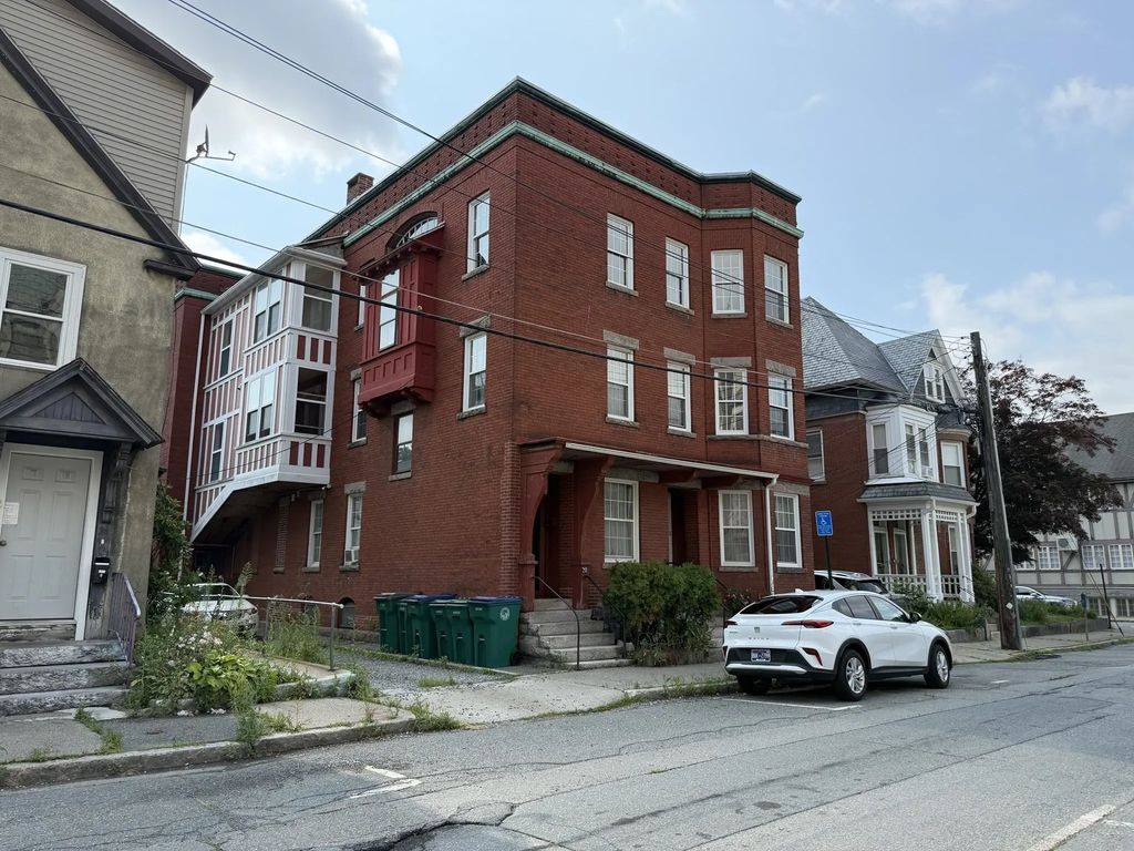 18-22 Hartwell Street, Fitchburg