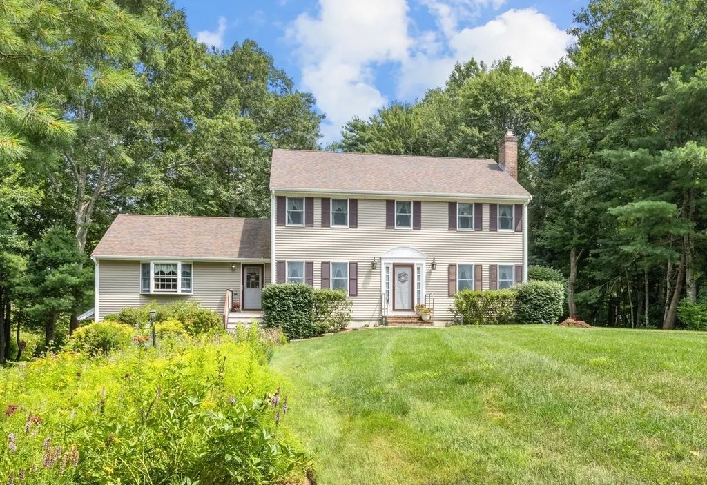 37 Malbone St, Lakeville