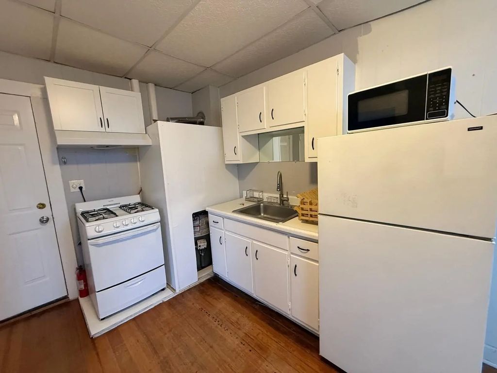 158 Salem #8, Boston
