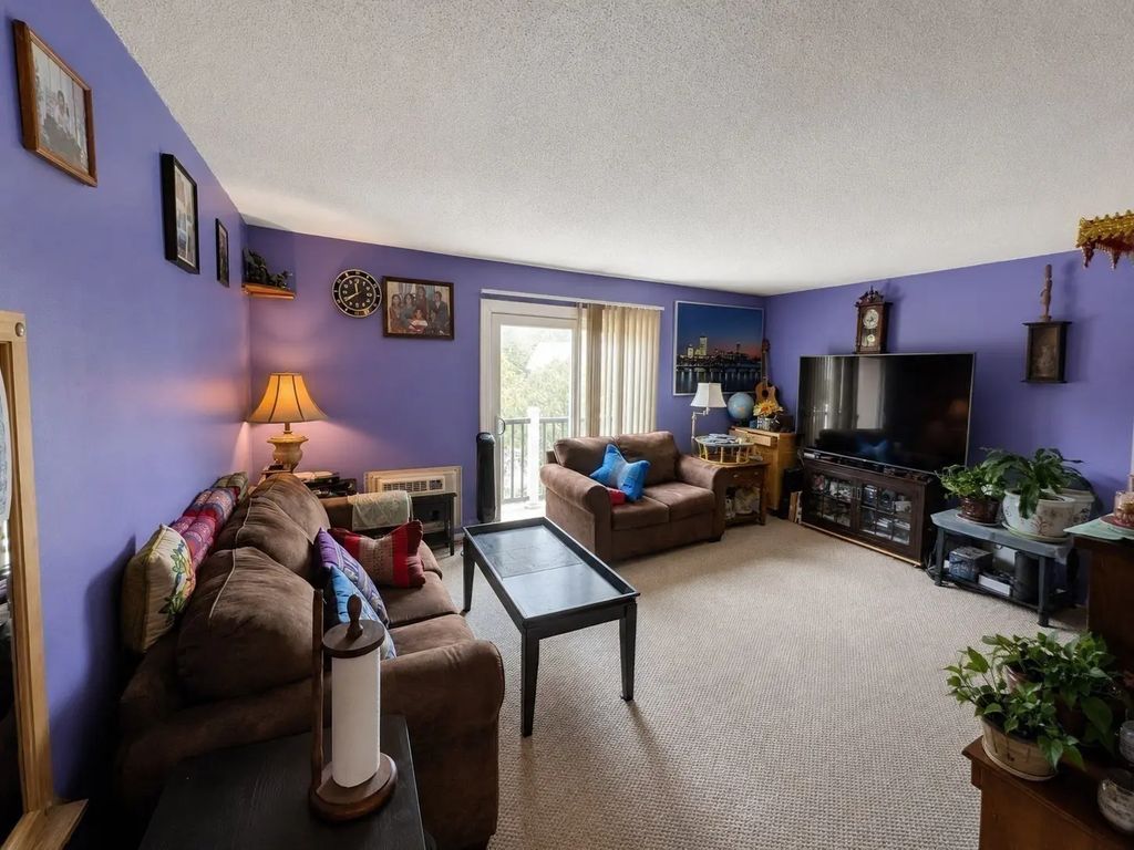 17 Chapel Hill Drive #9, Plymouth