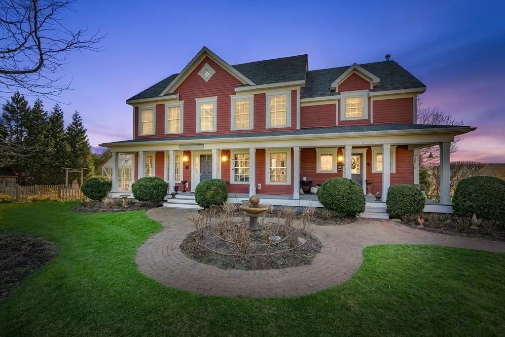 171 Pine Hill Rd, Westport