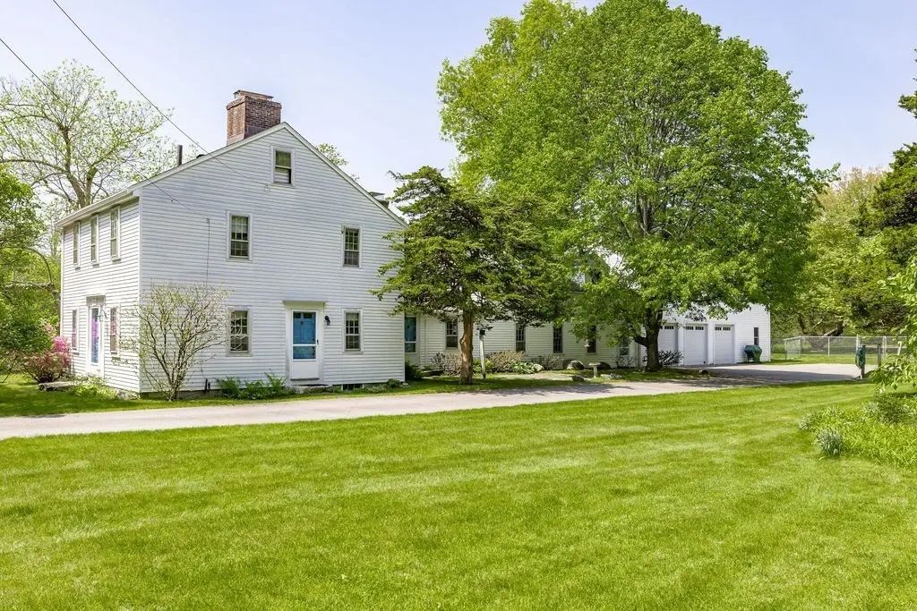 69 Forest St, Sherborn