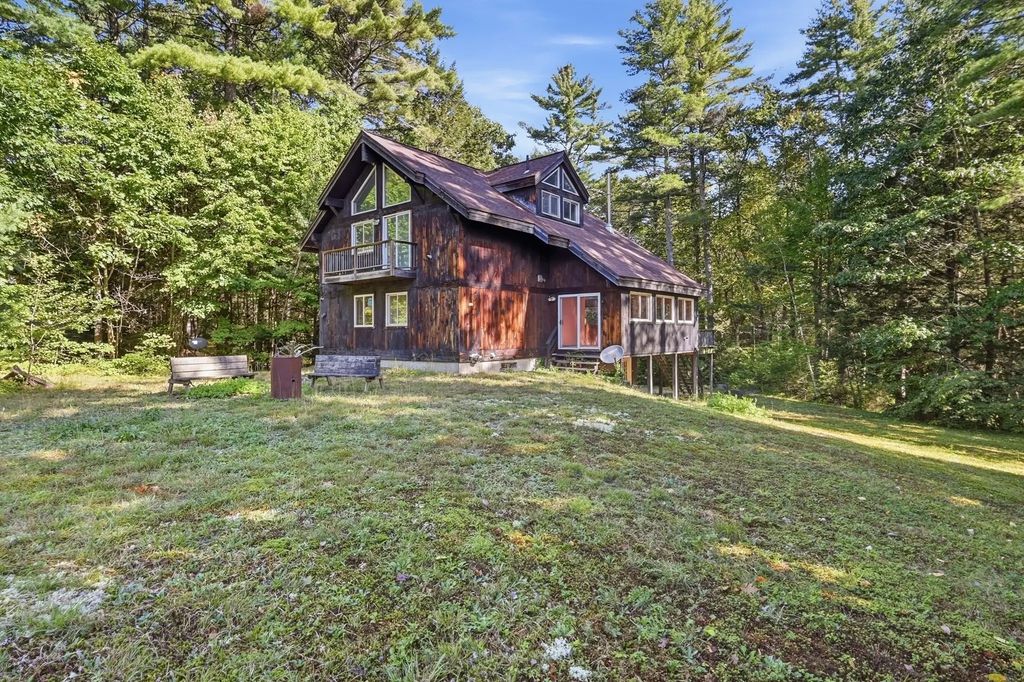 21 Stone Hill Rd, New Salem