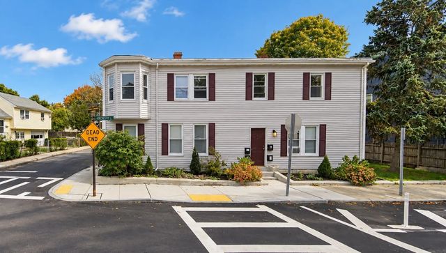 836 Canterbury St, Boston