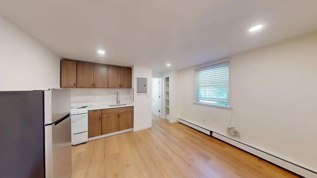 2 Granite St #7, Malden